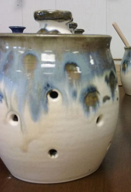 garlic holder gauley green